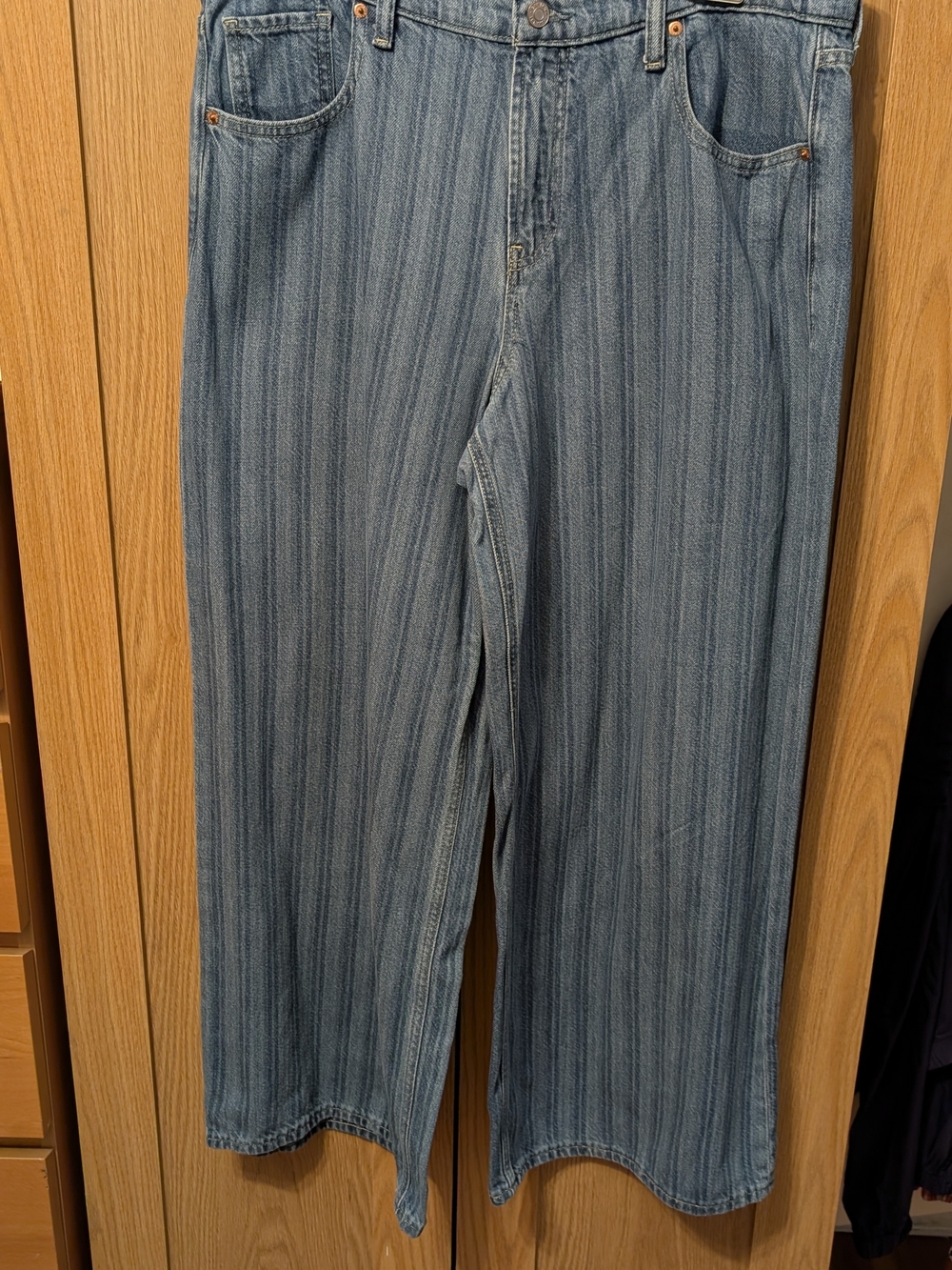 GAP Women's Blue Striped Wide-Leg Jeans